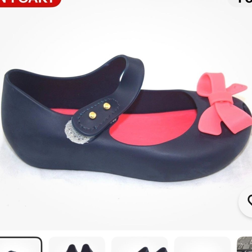 Mini Melissa Ultragirl Navy blue and pink Mary Jane’s size 8 EUC
